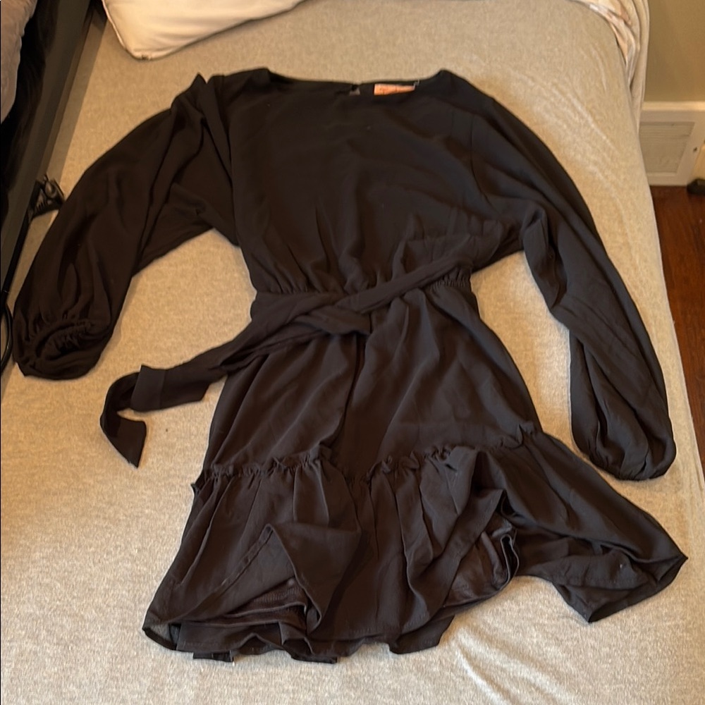 Elegant Black Long Sleeve Dress